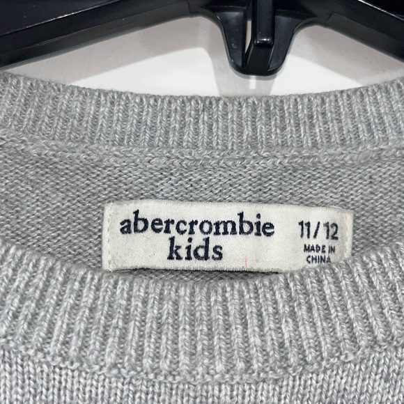 Abercrombie Kids Pink Sequin Flamingos Crewneck Sweater Size 11/12Y - Picture 2 of 11